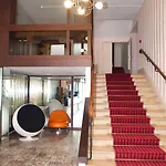 De Paris 2*