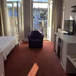 De Paris فندق