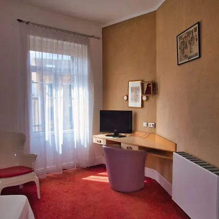 De Paris 2*