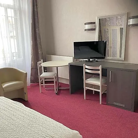 De Paris 2*